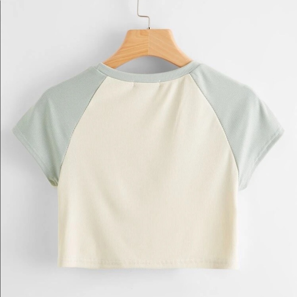 Two toned short sleeve shirt